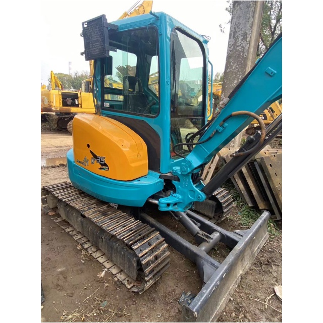 used kubota k135-3z excavator vendor vendeur de pelle Kubota K135-3z d'occasion