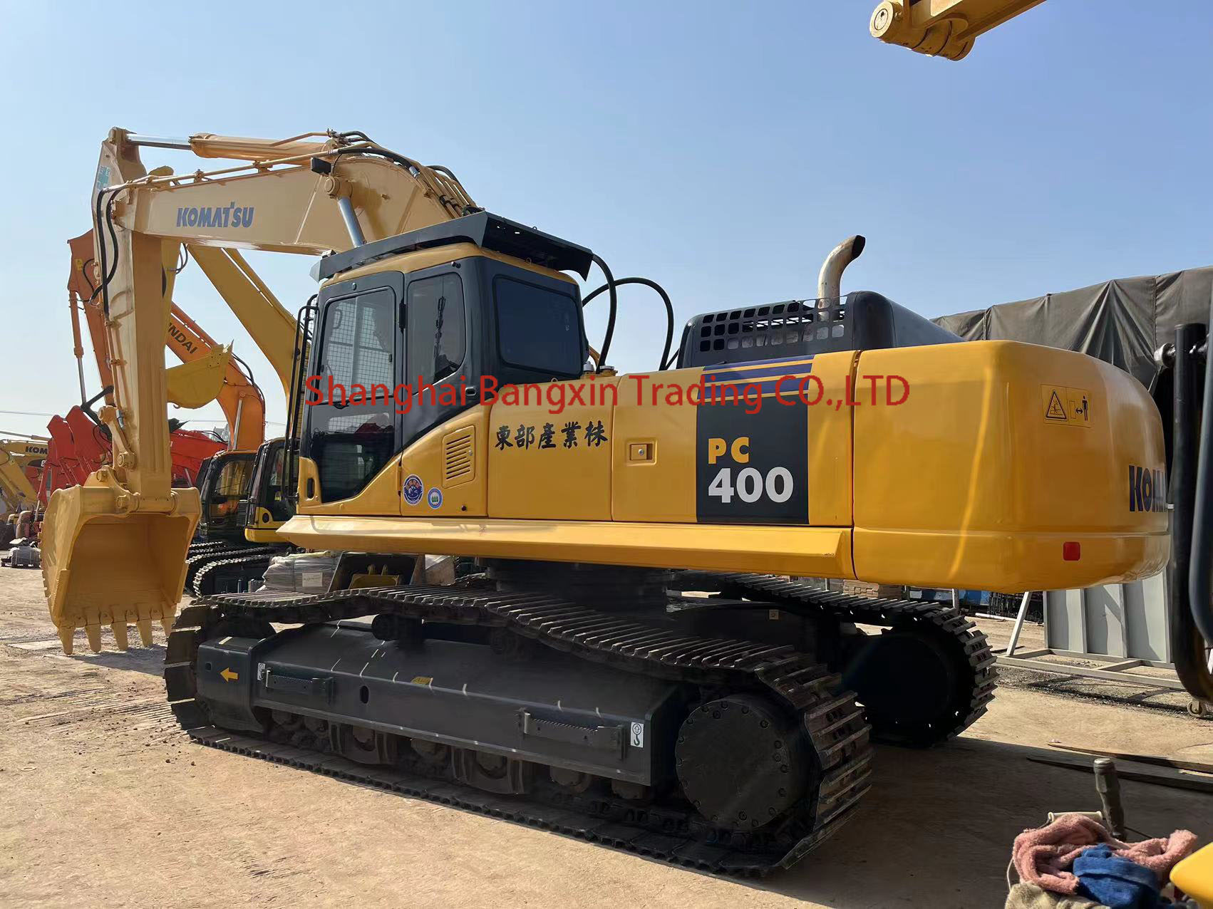 Komatsu PC400-7 : la pelle robuste idéale pour les projets à grande échelle 