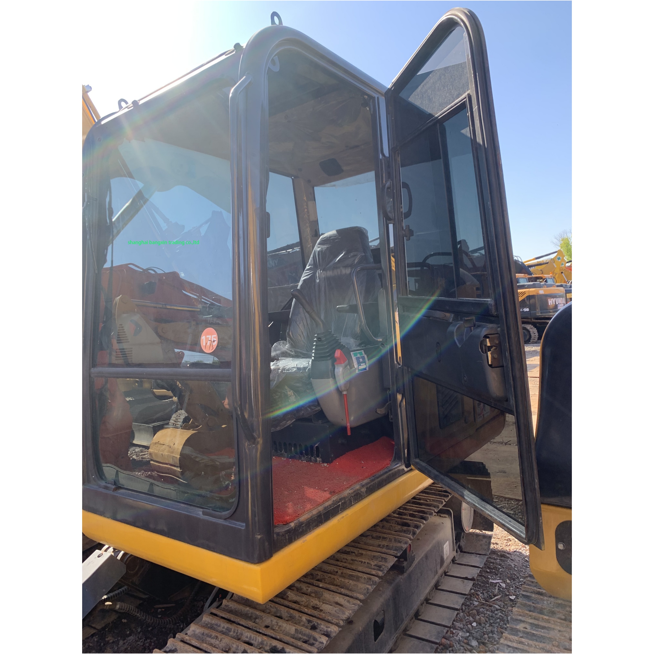 used excavator komatsu pc70 wholesaler grossiste pelle occasion komatsu pc70