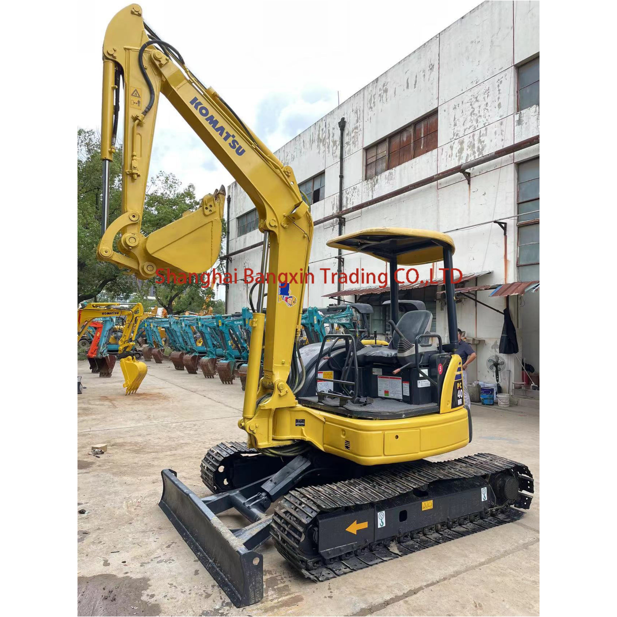 used excavator komatsu pc40 wholesaler grossiste pelle occasion komatsu pc40